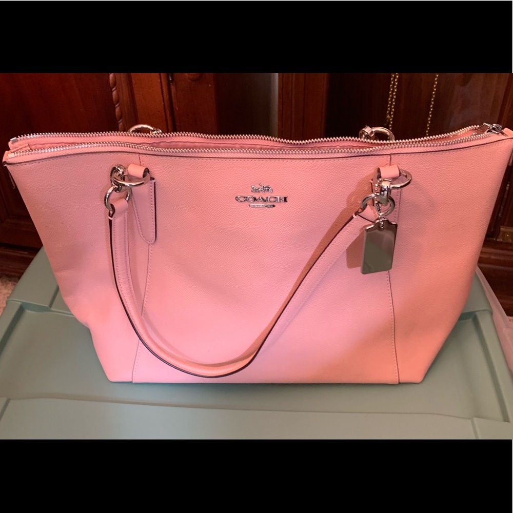 Coach Light Pink Leather Purse.